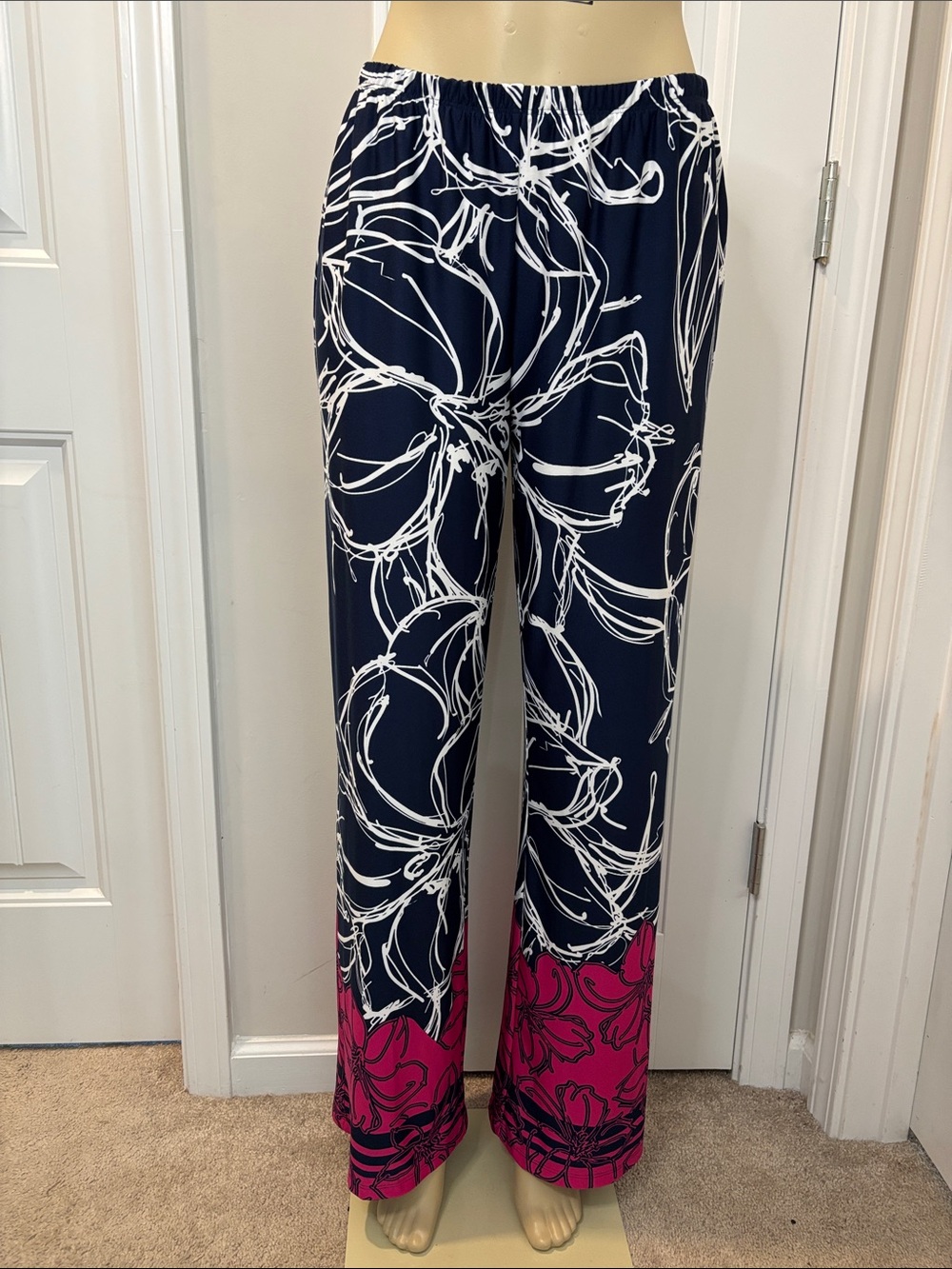 Melissa Paige Navy Wide-Leg Floral Pants with Pink Hemband Size Medium NWT